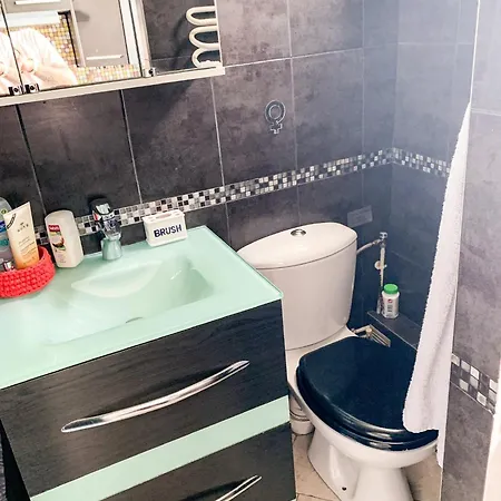 10e Sainte Marthe Canal Saint Martin 23m2 * パリ